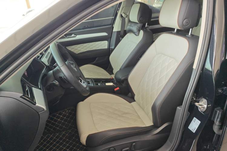 Used Volkswagen Magotan 2023 2 Million Units Limited Edition 330TSI DSG Leading Version