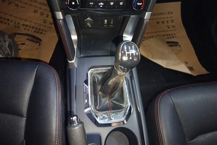 Used BAIC Senova X55 2016 1.5L Manual Comfort Version Gear Lever