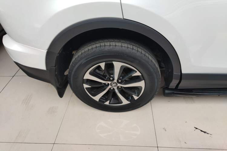 Used Toyota RAV4 2016 2.0L CVT Two-Wheel Drive Fashion Edition China V Standard