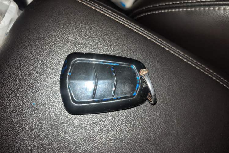 Used Cadillac SRX 2014 3.0L Comfort Model Vehicle Key