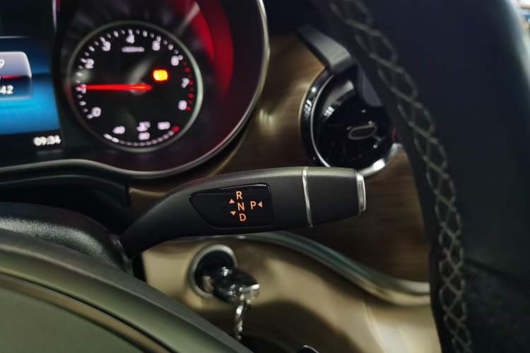 Used Mercedes-Benz V-Class 2020 V 260 L Long-wheelbase Luxury Edition