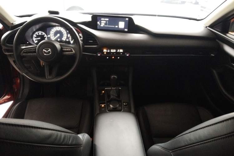 Used Mazda Mazda 3 Axela 2020 1.5L Automatic Luxury Version
