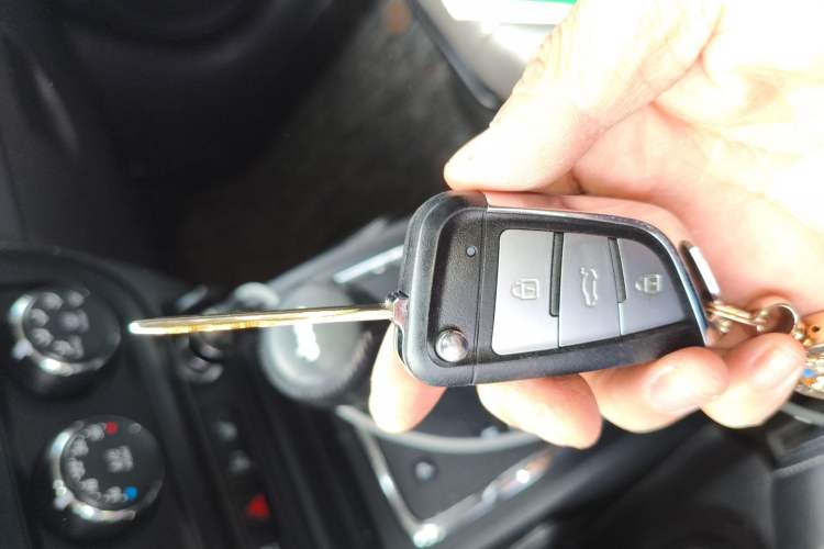 Used Jeep Compass 2013 2.0L two-wheel drive luxury version
