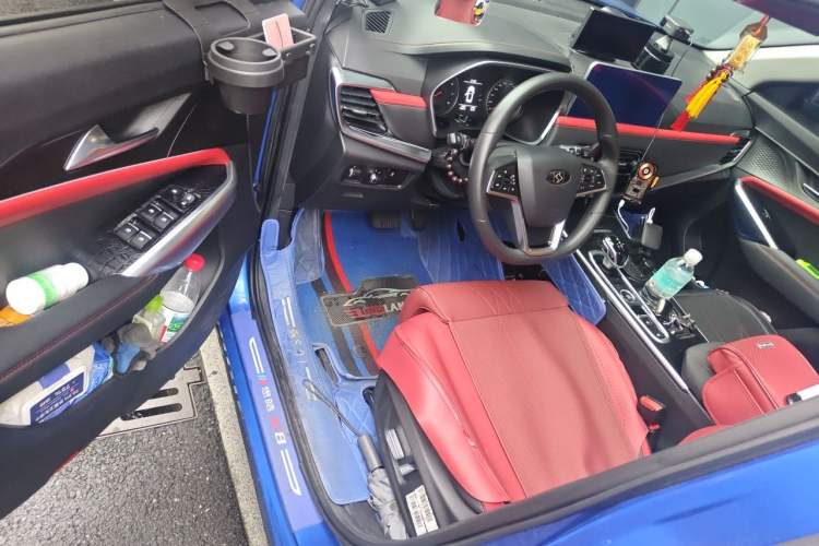 Used SOL X8 2021 300T DCT Prestige Smart Connectivity Edition 5-seater
