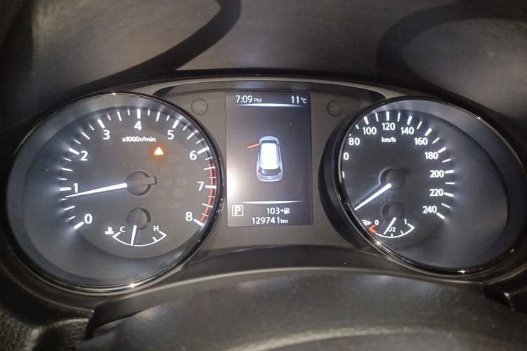 Used Nissan X-Trail 2019 2.0L CVT Smart Connect Comfort Edition 2WD Instrument Cluster
