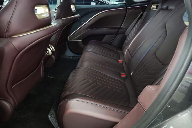 Used Avatr 11 2023 HarmonyOS Version Smart Enjoyment Upgrade Model 90-Degree Rear-Wheel Drive Edition