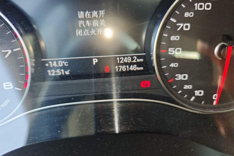 Used Audi A6L 2017 TFSI Technology Edition Odometer Close Up