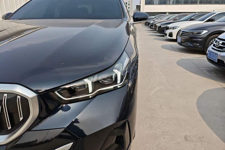 Used BMW i5 2024 eDrive 35L Luxury Model with M Sport Package