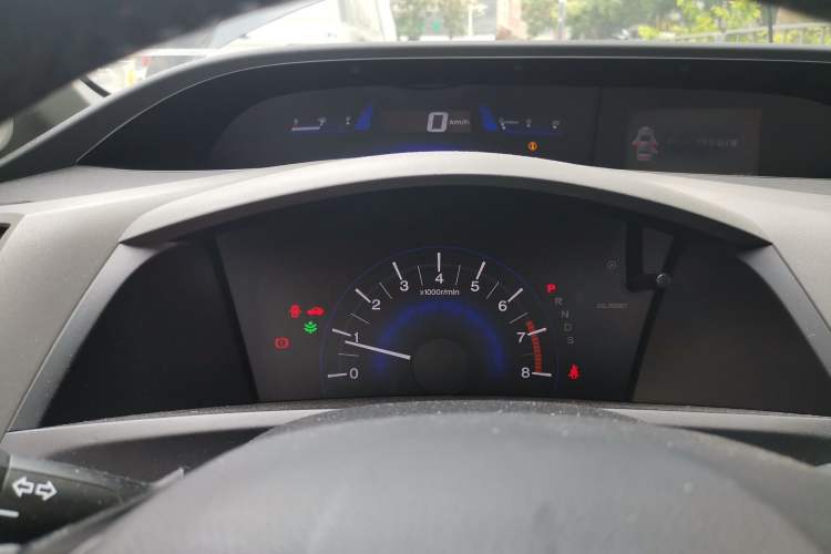 Used Honda Civic 2012 1.8L automatic luxury edition