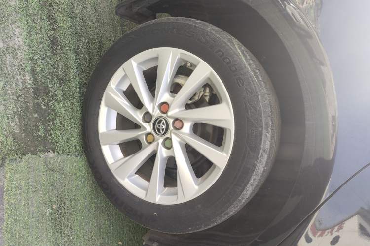 Used Toyota Camry 2023 2.0G Luxury Edition
