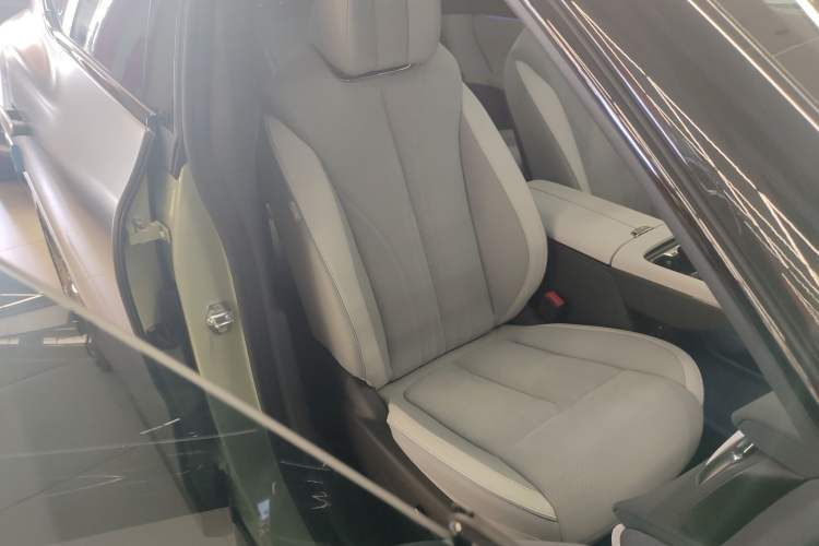 Used VOYAH COURAGE 2024 Ultra-Long Range Smart Enjoyment Version
