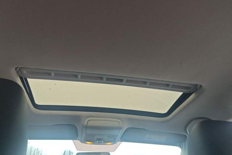 Used Volkswagen Sagitar 2015 230TSI Automatic Comfort Version
