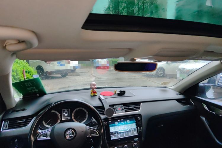 Used Skoda Octavia 2018 Station Wagon TSI230 DSG Luxury Edition Headliner