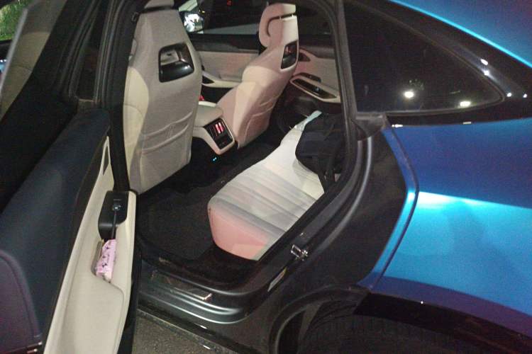 Used BYD Song L EV 2024 662 km Beyond Edition