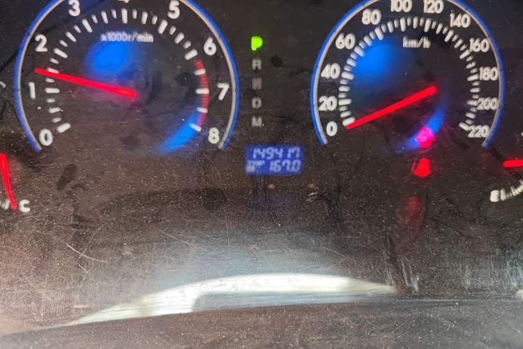 Used Mazda 8 2013 2.5L Deluxe Edition Odometer Close Up