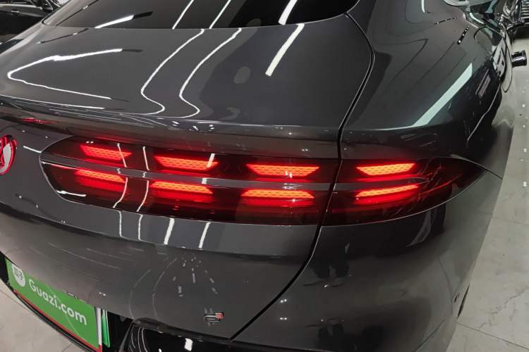 Used Denza Z9 2024 1100 km All-Wheel-Drive Ultra Version