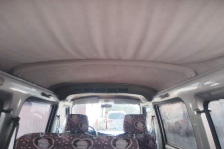 Used Wuling Rongguang 2011 1.2L Base Version
