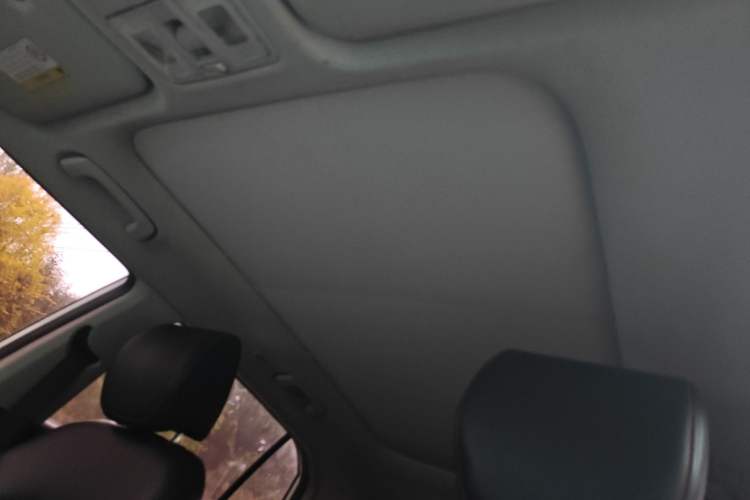 Used Hyundai ix25 2017 1.4T Automatic Smart Version Headliner