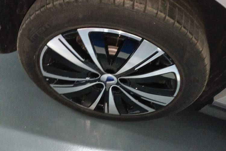 Used Denza N7 2023 with Ultra-Long Range Exterior 5