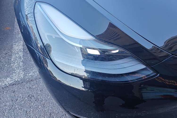 Used Tesla Model Y 2023 Long-Range All-Wheel-Drive Version