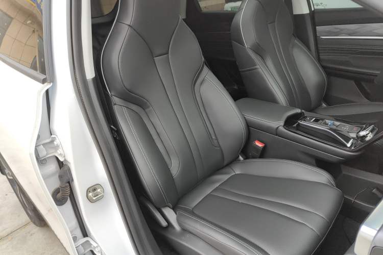 Used Dongfeng Aeolus Mage 2023 1.5T Luxury Edition
