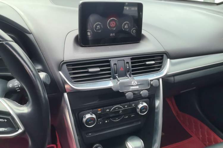 Used Mazda CX-4 2018 2.0L Automatic Two-Wheel Drive Blue Sky Premium Upgrade Version China VI Standard
