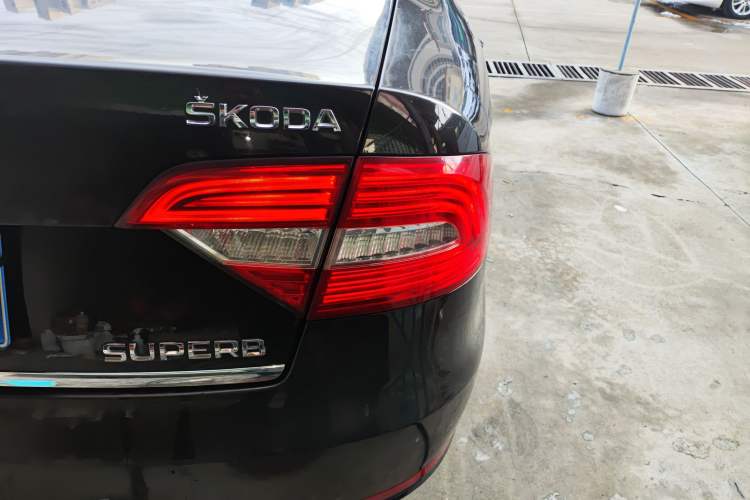 Used Skoda Superb 2013 1.8TSI Automatic Yashi Edition