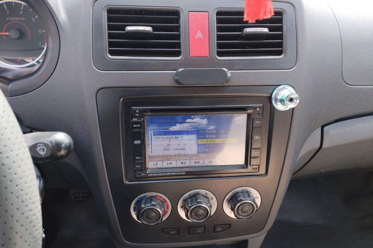 Used Chery Cowin 2 2012 1.5L Manual Standard Edition Audio And AC Panel