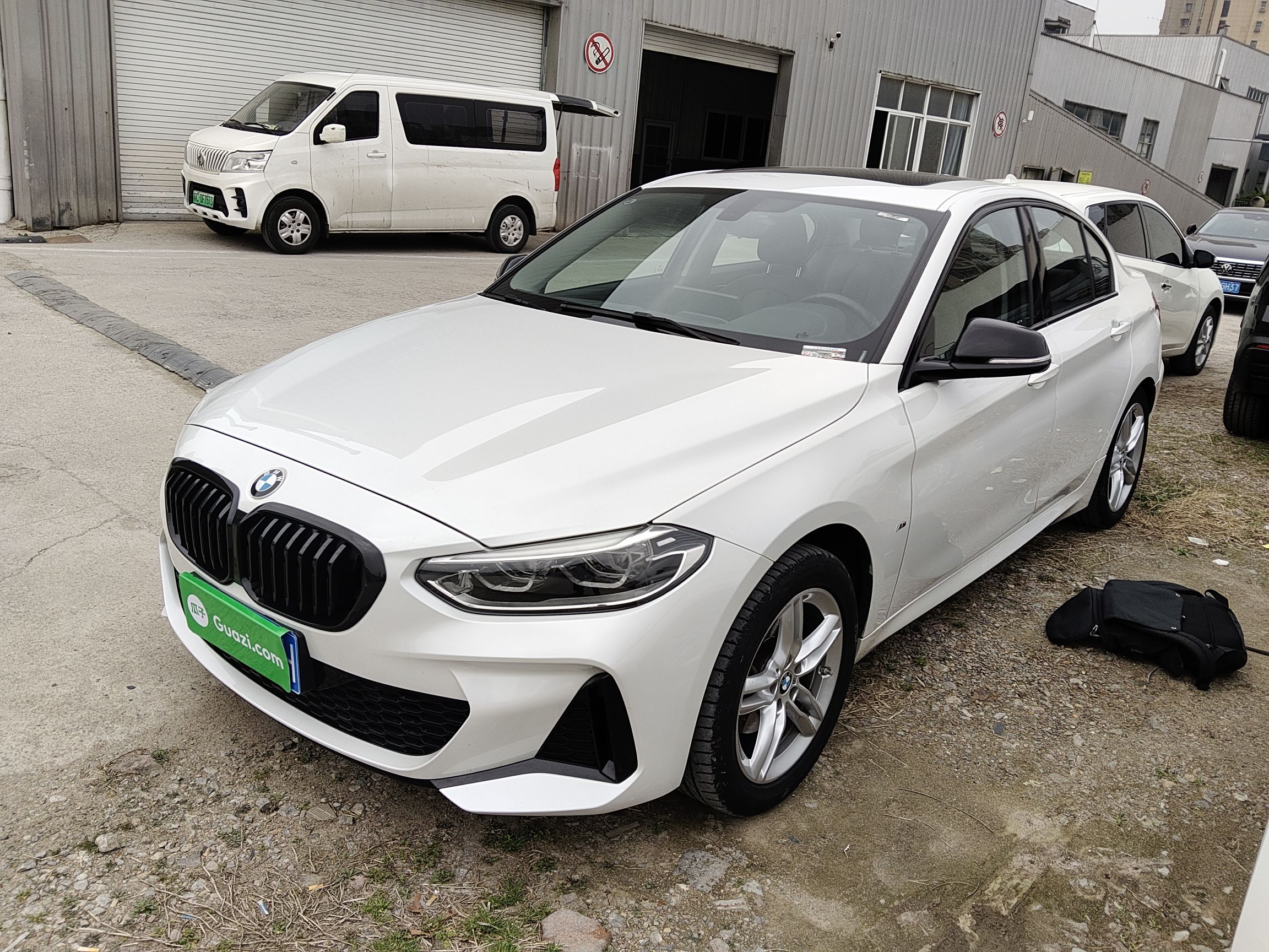 Parte inferior delantera