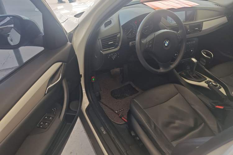 Used BMW X1 2013 sDrive18i Fashion Model
