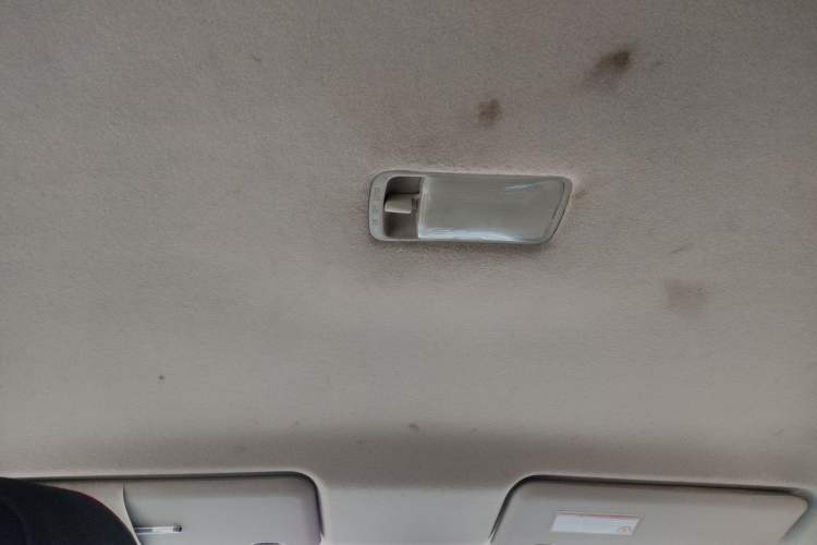 Used Nissan Livina 2013 Jingrui 1.6XL Manual Comfort Edition Headliner