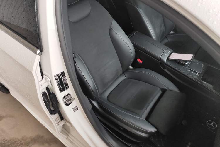 Used Mercedes-Benz A-Class 2020 Restyled A 200 L Sport Sedan Fashion Version
