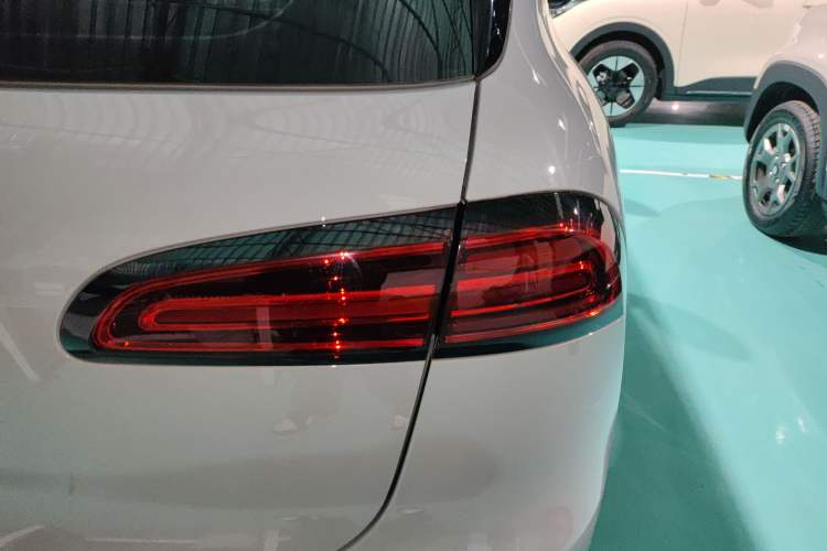 Used Wuling Bingo PLUS 2024 510 km Flagship Edition Four-Seater Version
