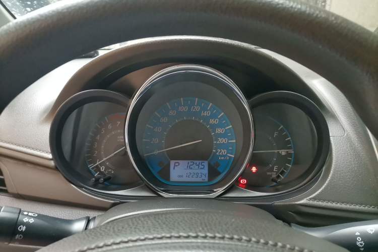 Used Toyota YARiS L Zhi Xuan 2014 1.5G Automatic Xuan Dong Edition
