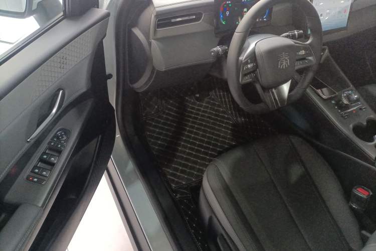 Used BYD Qin PLUS 2025 DM-i Smart Drive 55KM Leading Model