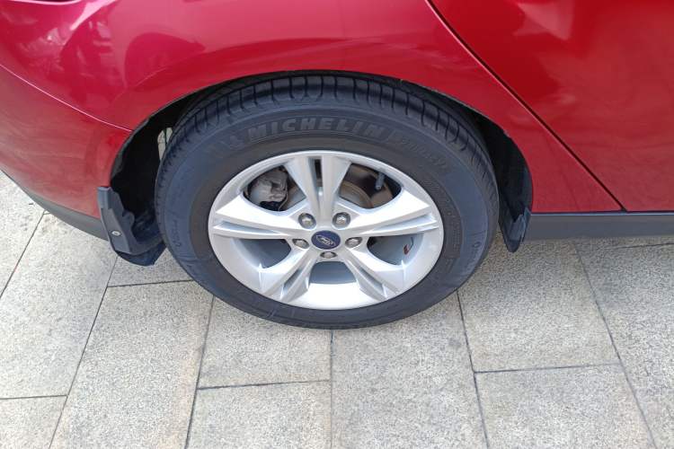 Used Ford Focus 2012 Hatchback 1.6L Automatic Fashion Edition
