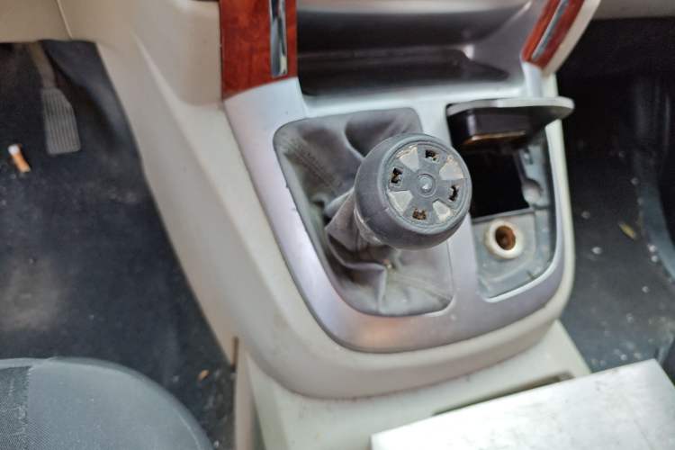 Used Jinbei Grace  Gear Lever