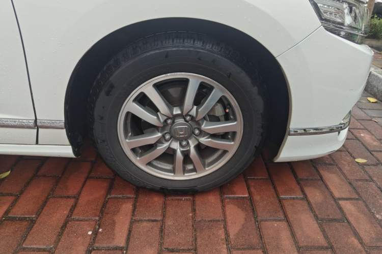Used Honda Spirior 2015 2.0L Prestige Edition
