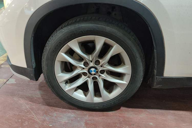 Used BMW X1 2014 sDrive18i Leading Model
