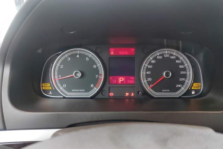 Used Roewe 750 2011 1.8T 750D NAVI Business Edition Automatic Transmission
