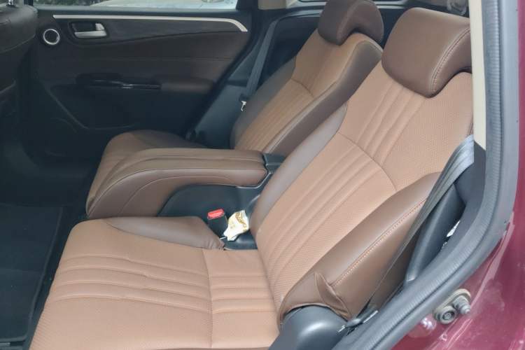 Used Honda Jade 2017 210TURBO CVT Luxury Edition 6 Seats
