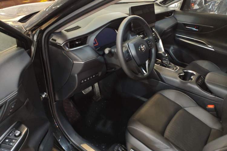 Used Toyota Venza 2022 Dual-Engine 2.5L CVT Four-Wheel Drive Supreme Edition Driver Seat