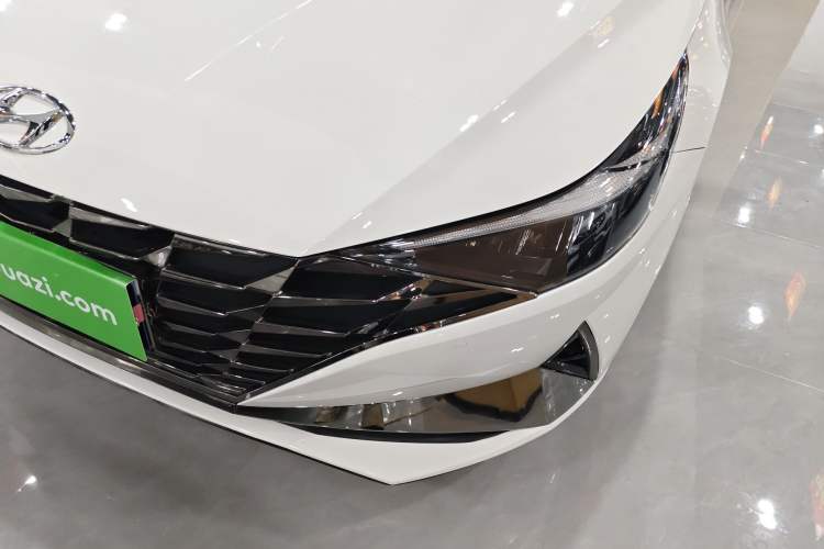 Used Hyundai Elantra 2022 1.5L CVT LUX Prestige Edition Left Front Headlight