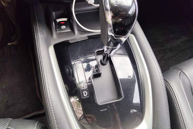 Used Nissan X-Trail 2017 2.5L CVT Leading Edition 4WD Gear Lever