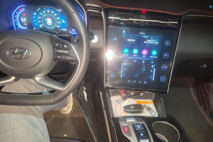 Used Hyundai Tucson 2023 Tucson L 1.5T Automatic Two-Wheel Drive GLX Elite Edition Audio And AC Panel