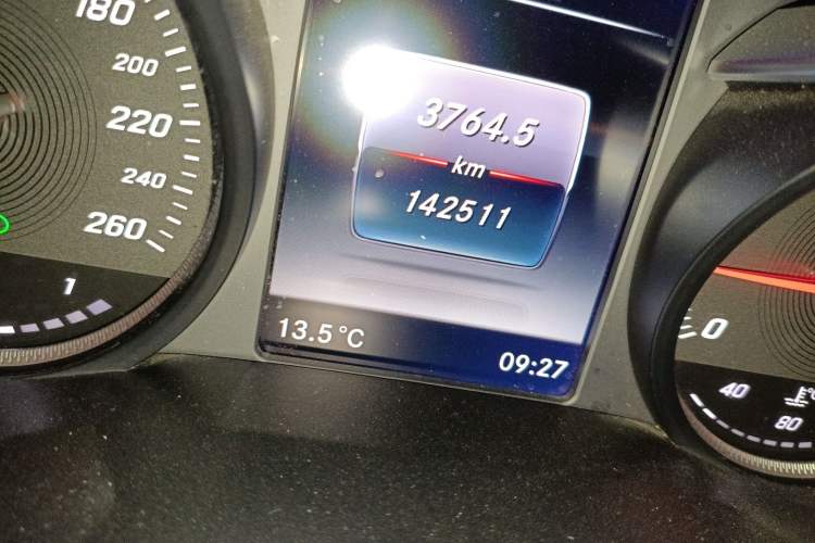 Used Mercedes-Benz GLC Coupe 2019 Facelift GLC 260 4MATIC Coupe SUV
