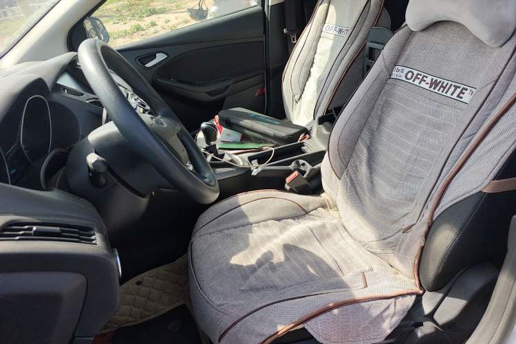 Used Ford Focus 2017 Hatchback 1.6L Manual Comfort Plus SmartDrive Edition Left Front Seat