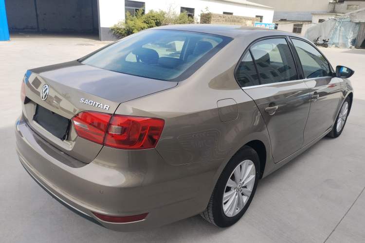 Used Volkswagen Sagitar 2014 Revised Version 1.6L Manual Comfort Edition
