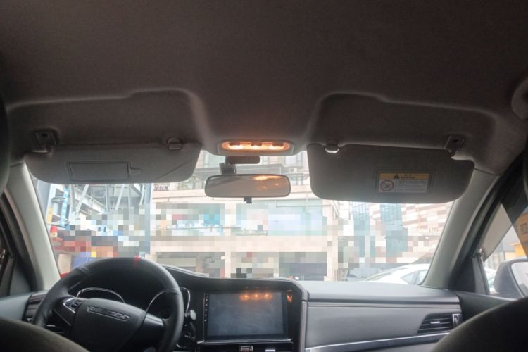 Used Venucia T70 2018 2.0L CVT Smart Edition