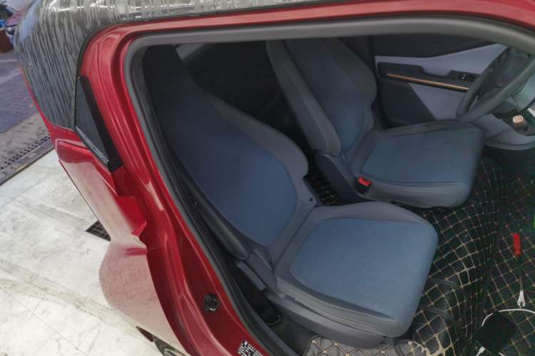 Used Baojun E200 2019 250KM Smart Drive Edition Right Front Seat